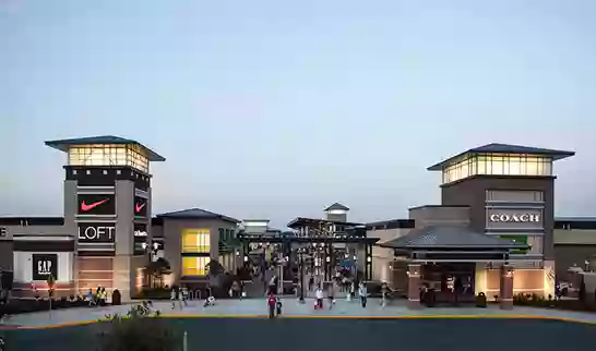 St. Louis Premium Outlets