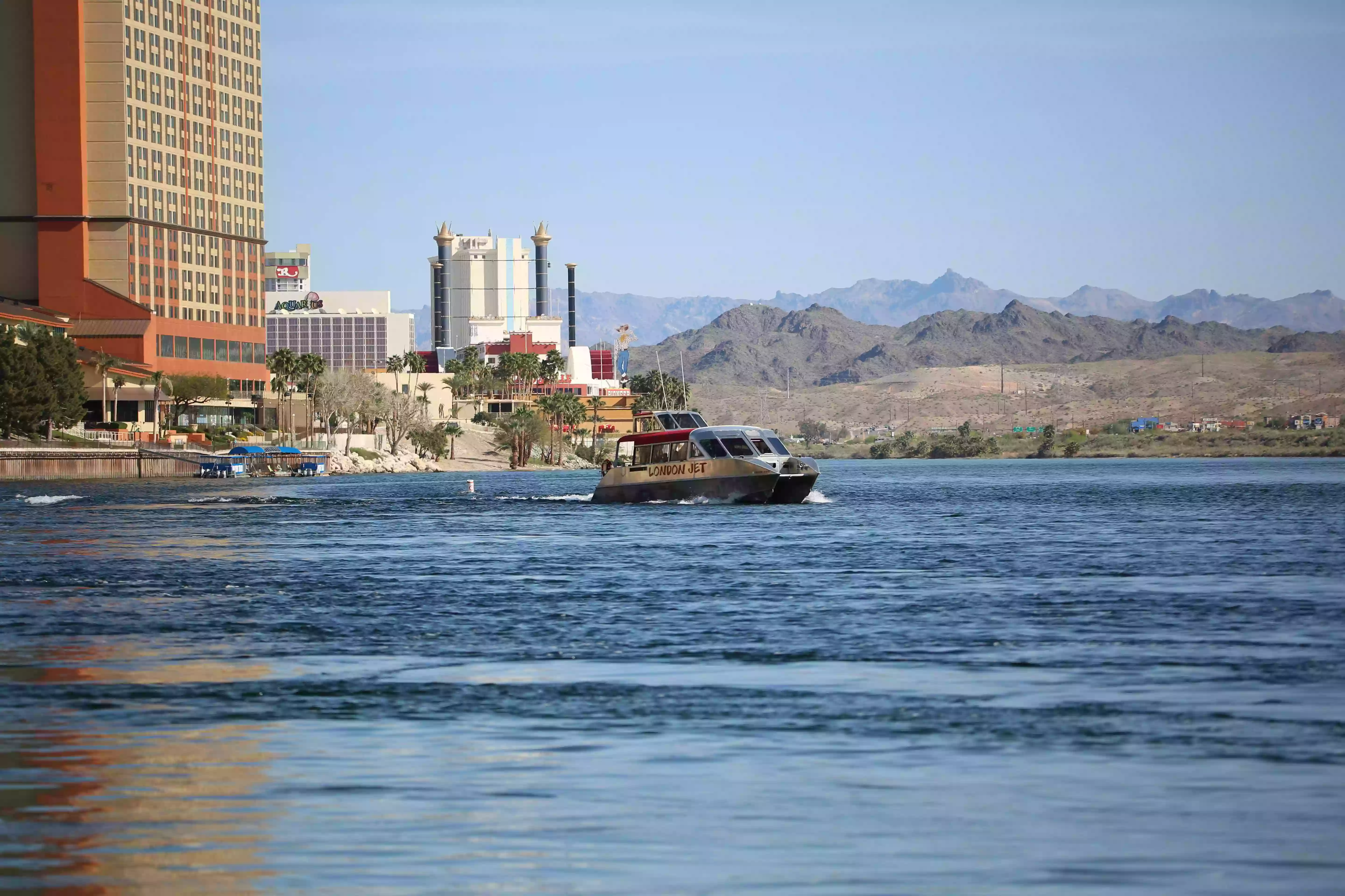 London Bridge Jet Boat Tours