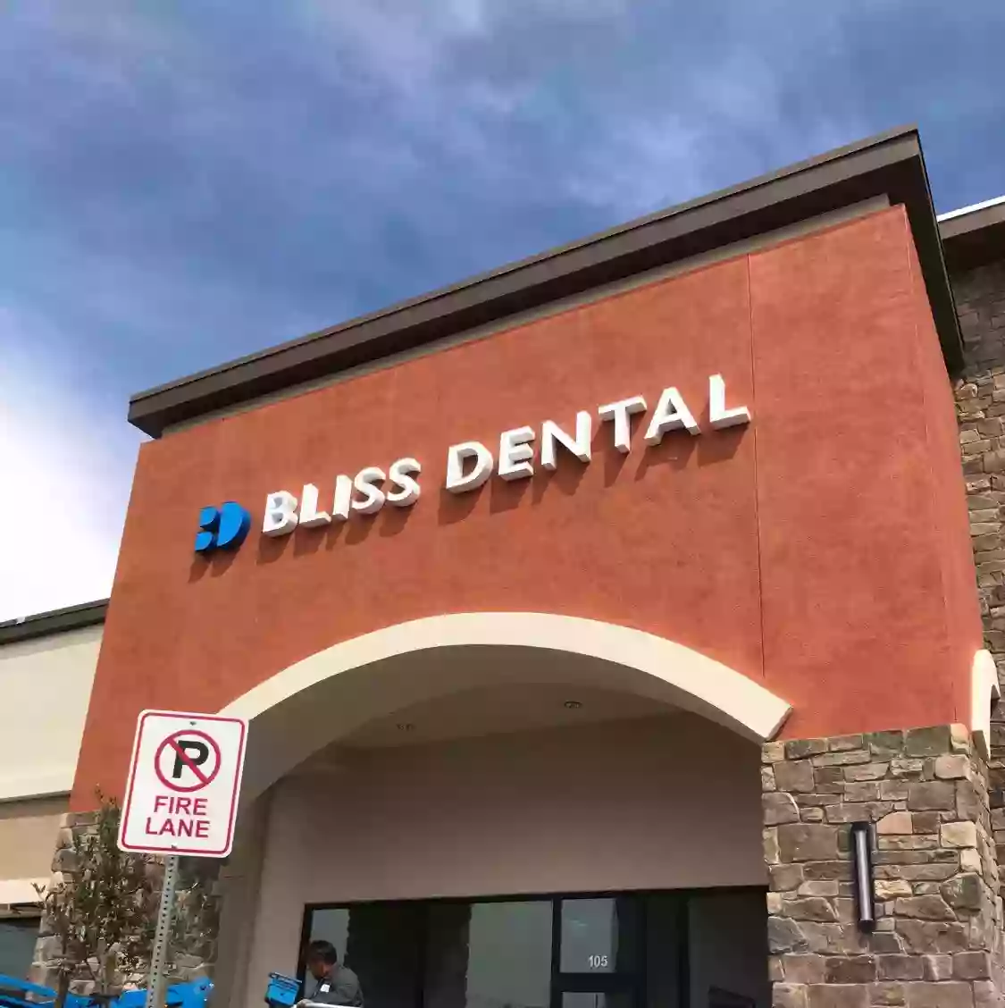 Bliss Dental LV