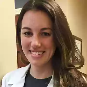 Dr. Elle Donnelly