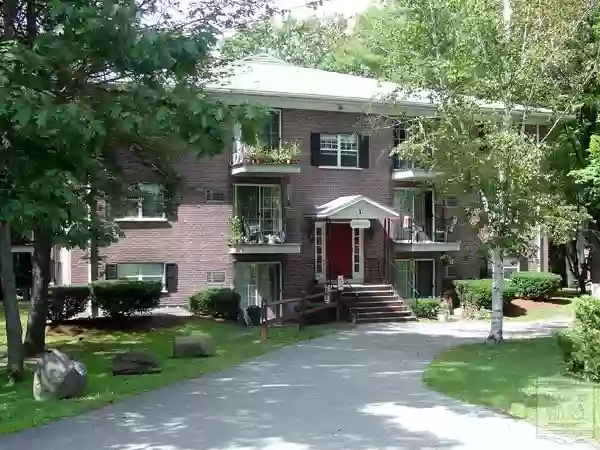 Meadow Brook Village Apartment