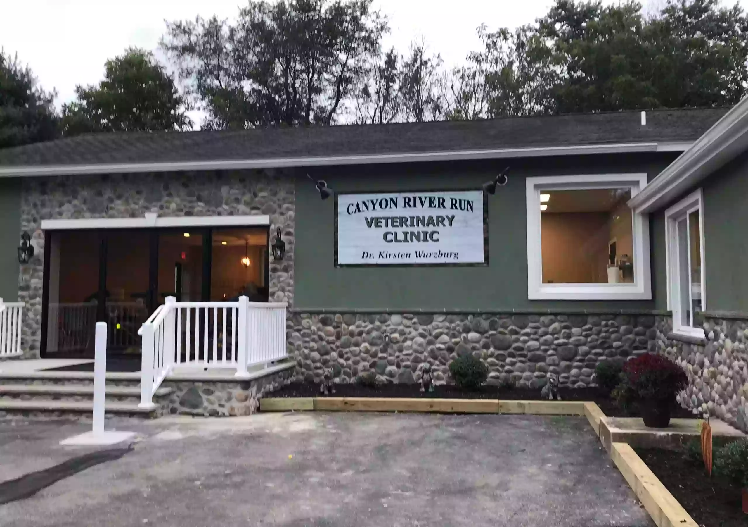 Canyon River Run Vet Clinic