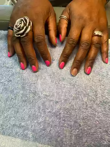 Lovely Nails Studio