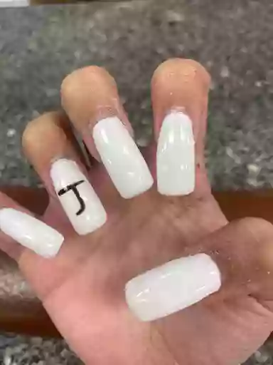 Xpression Nail Salon