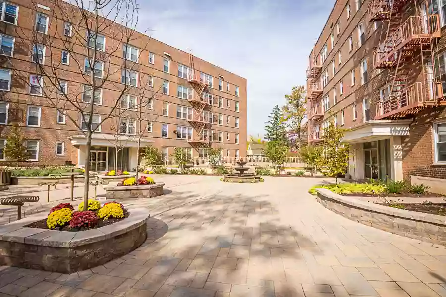 Parktowne Apartments