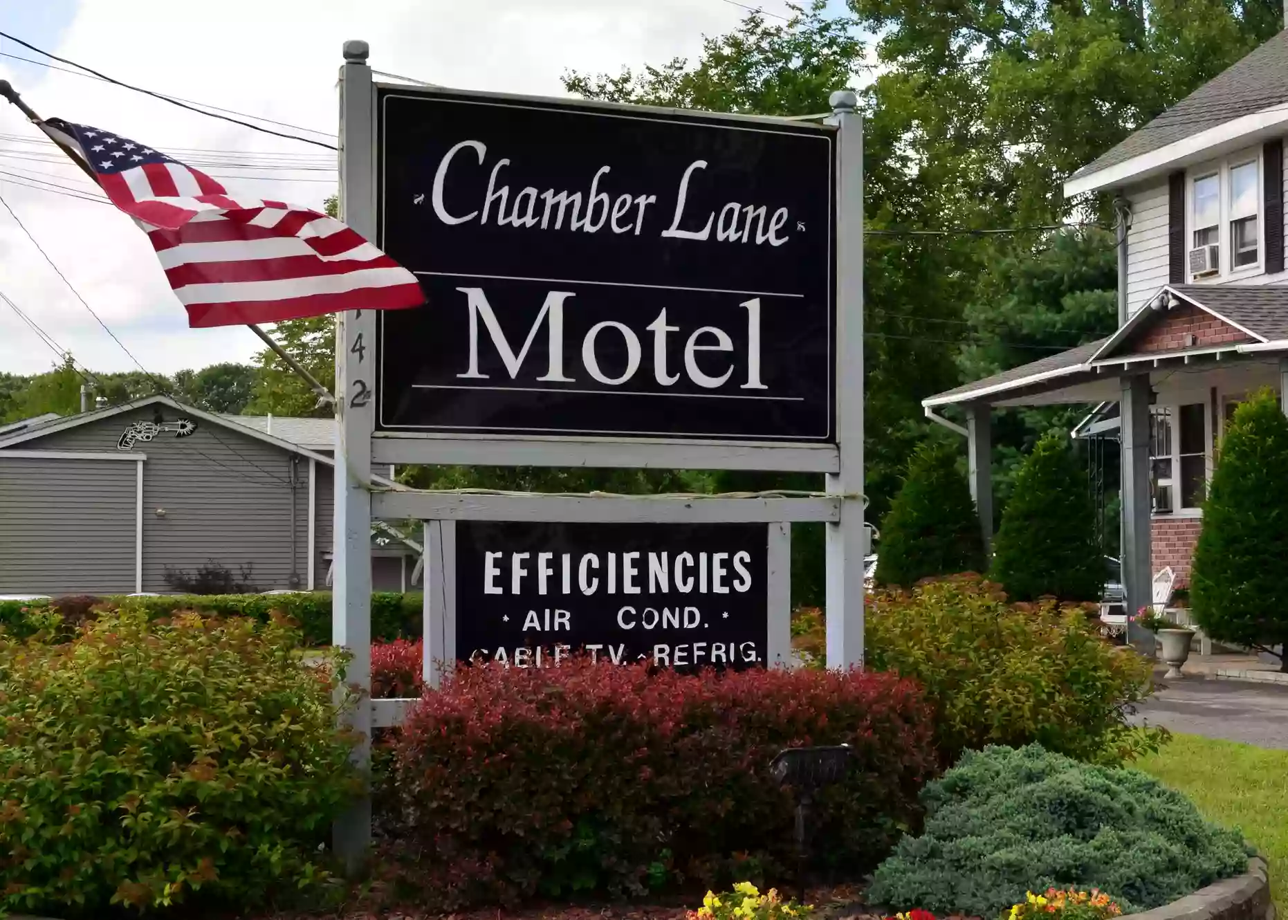 Chamber Lane Motel