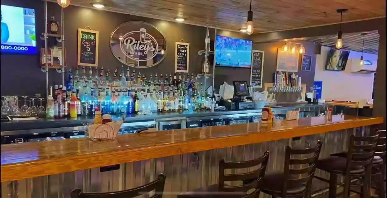 Riley's Bar & Grill