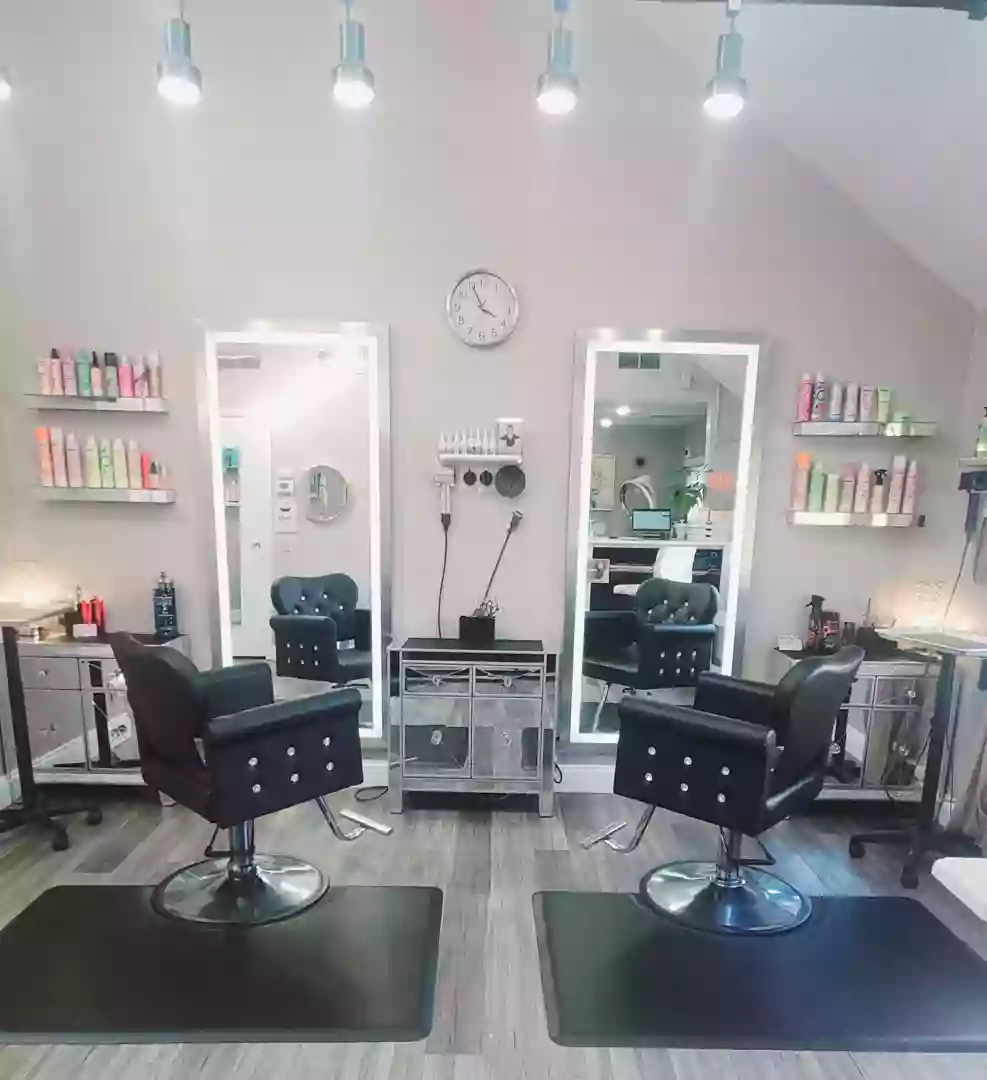 J Elizabeth Salon