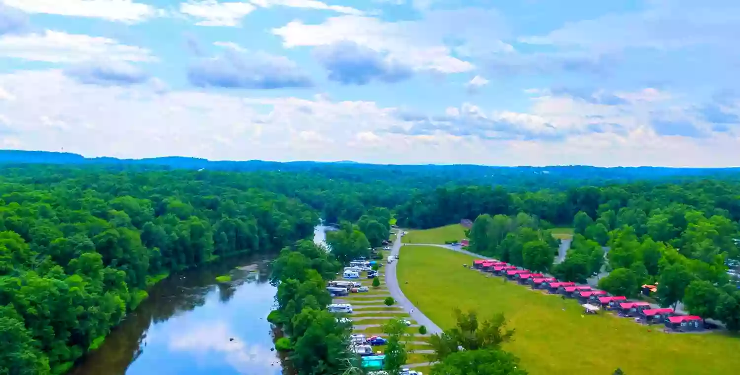 Yogi Bear’s Jellystone Park Camp-Resort: Lazy River in Gardiner, NY