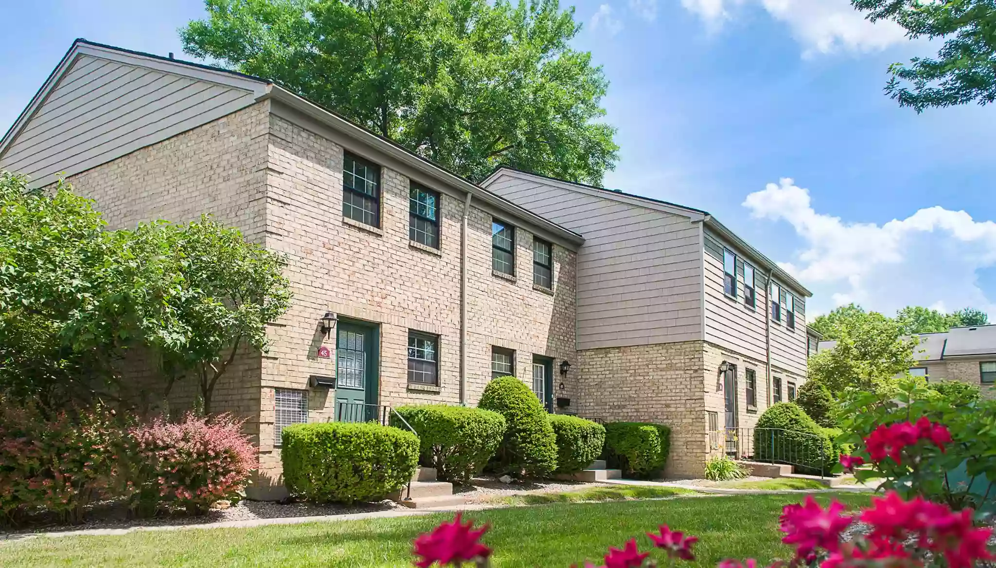 Chartwell Townhouse Apartments