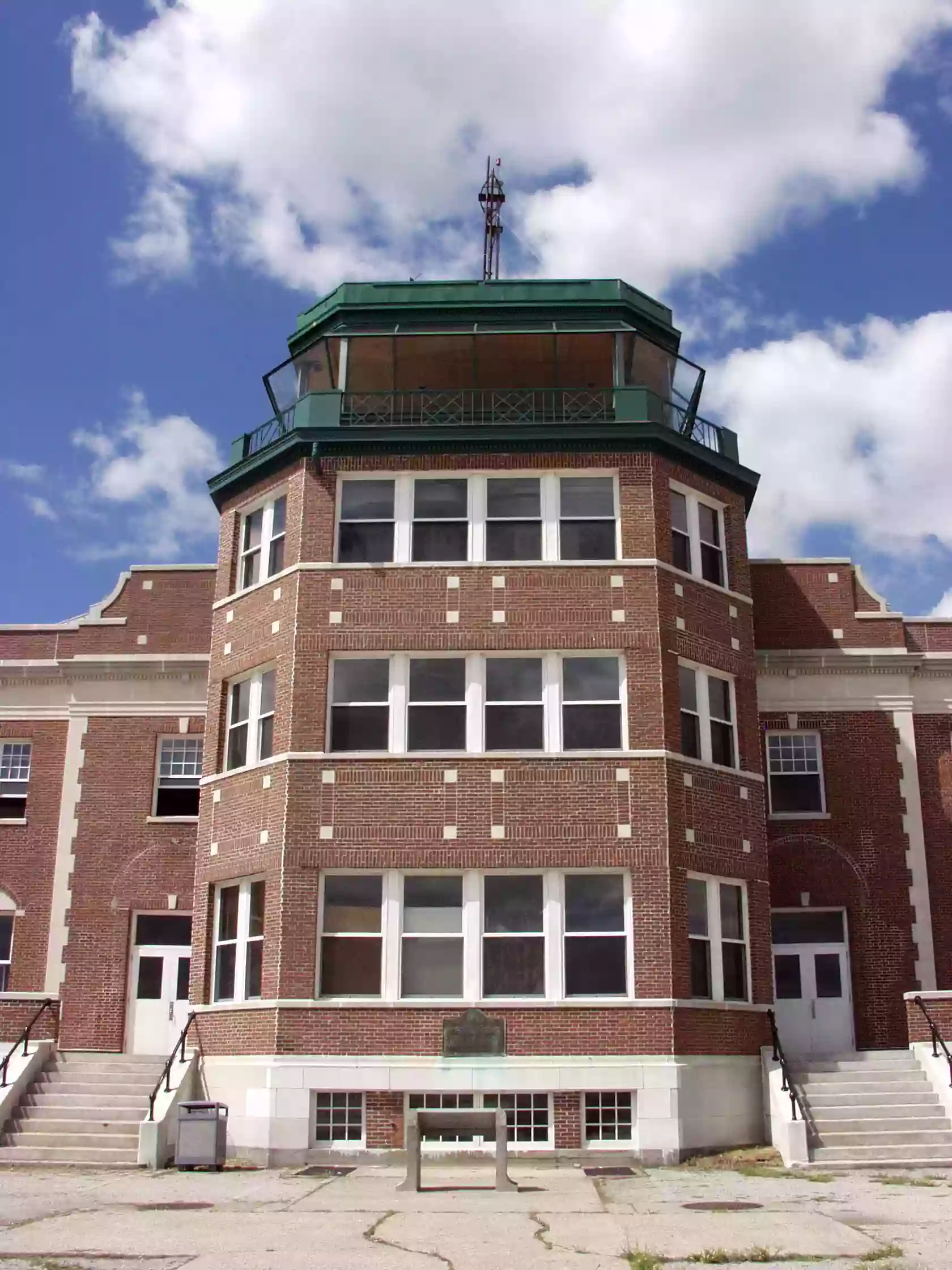 Ryan Visitor Center - Floyd Bennett Field