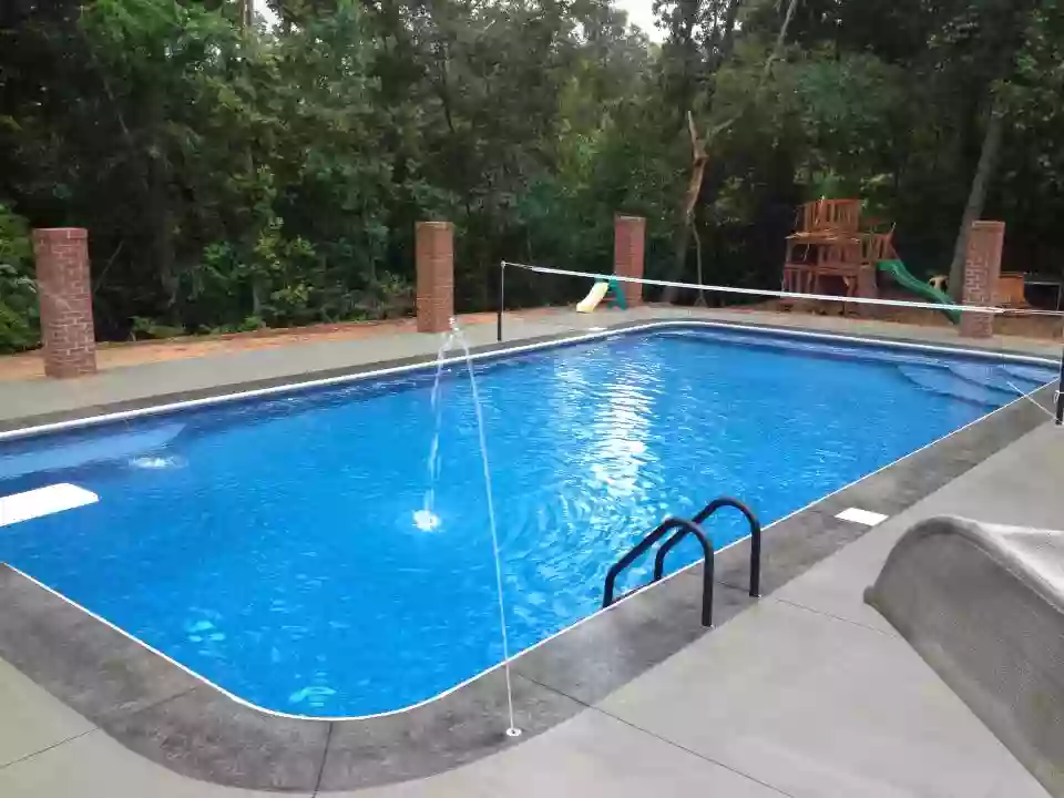 Backyard Pool & Spa