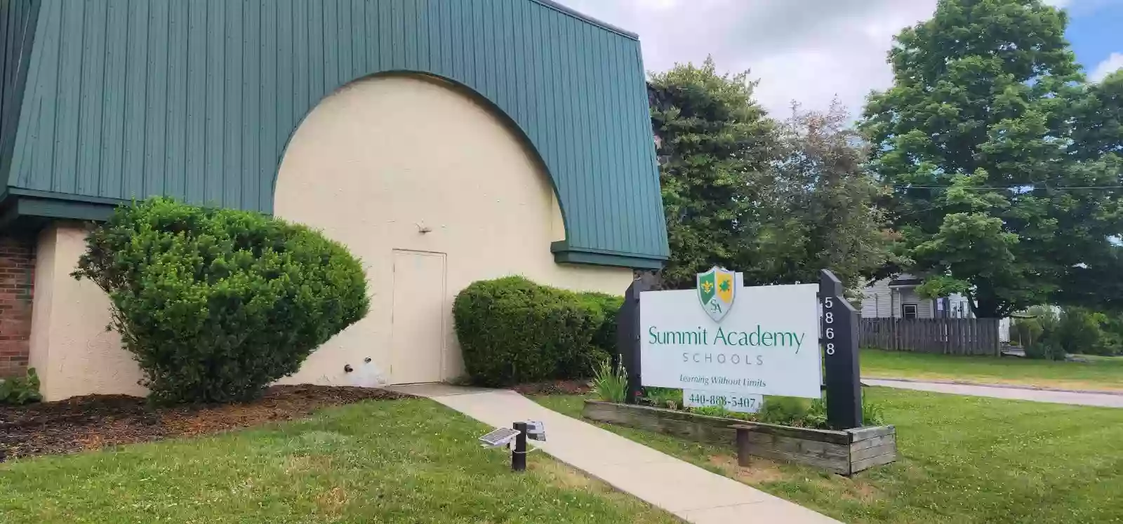 Summit Academy Community School