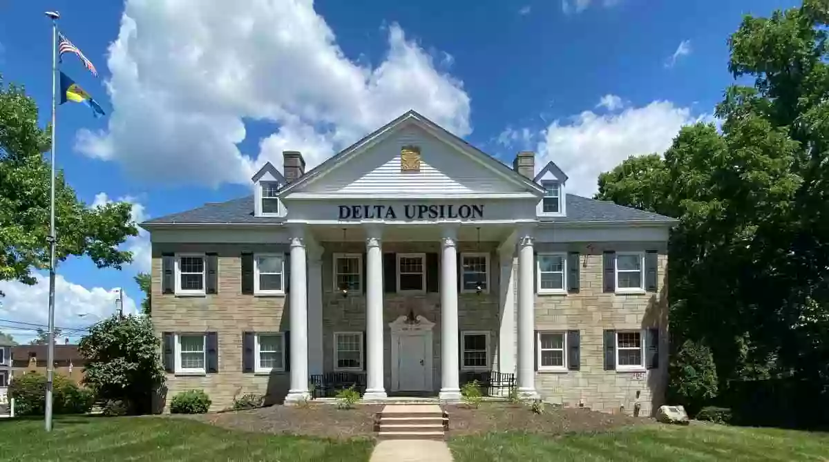 Delta Upsilon - Miami Chapter