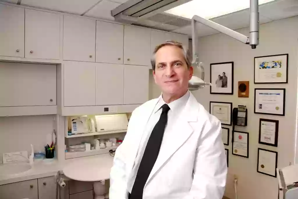 Dr. Alan R. Weinstein, DDS