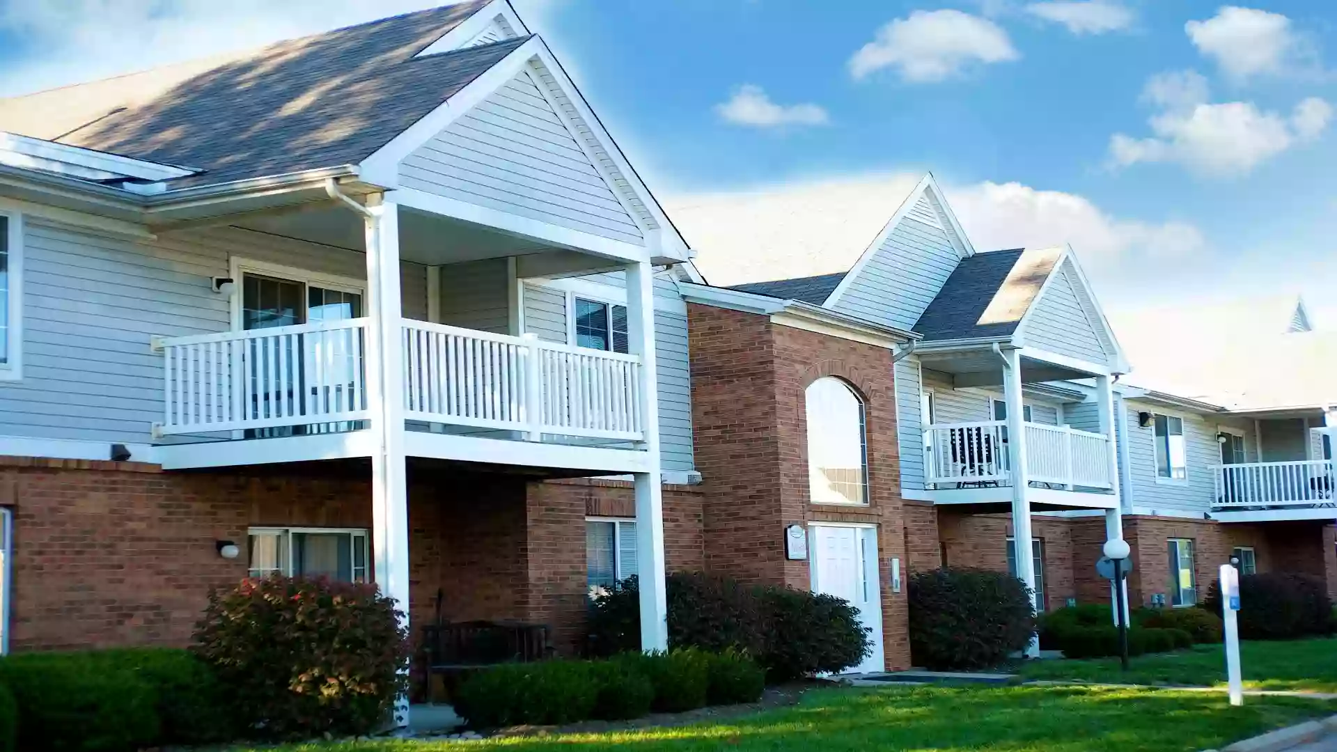 Stone Bridge Apartments