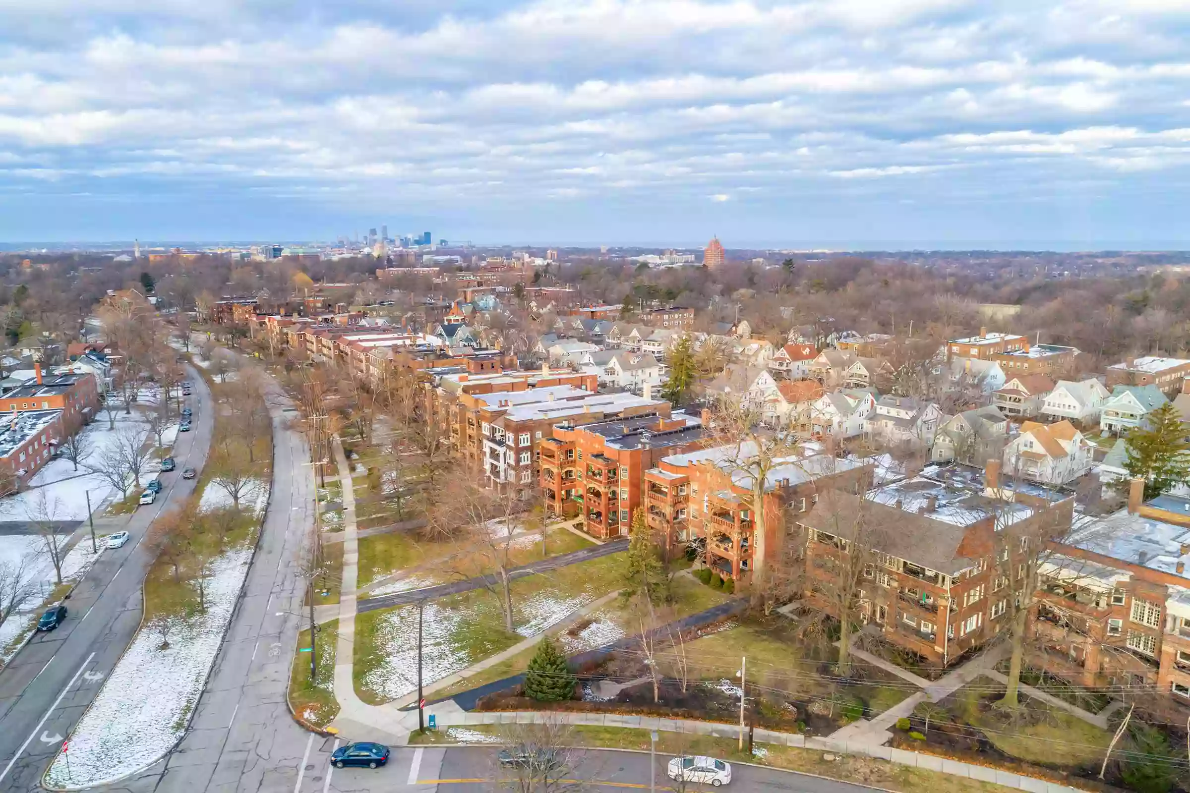 2677 Euclid Heights Blvd | Cleveland Heights Apartments