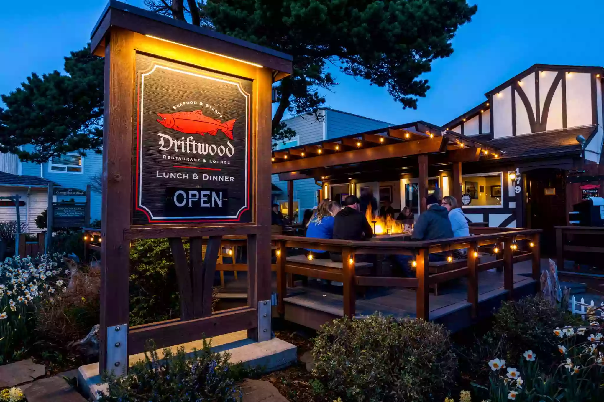 Driftwood Restaurant & Lounge