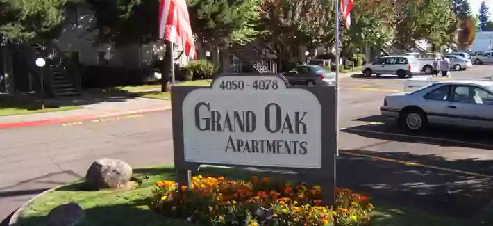 Grand Oak Apartments