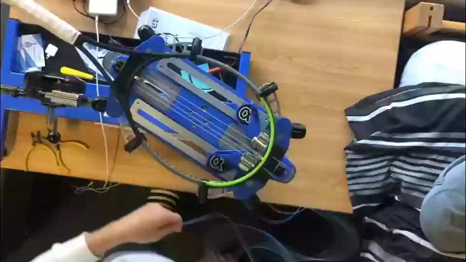 Speedy Racket Stringing