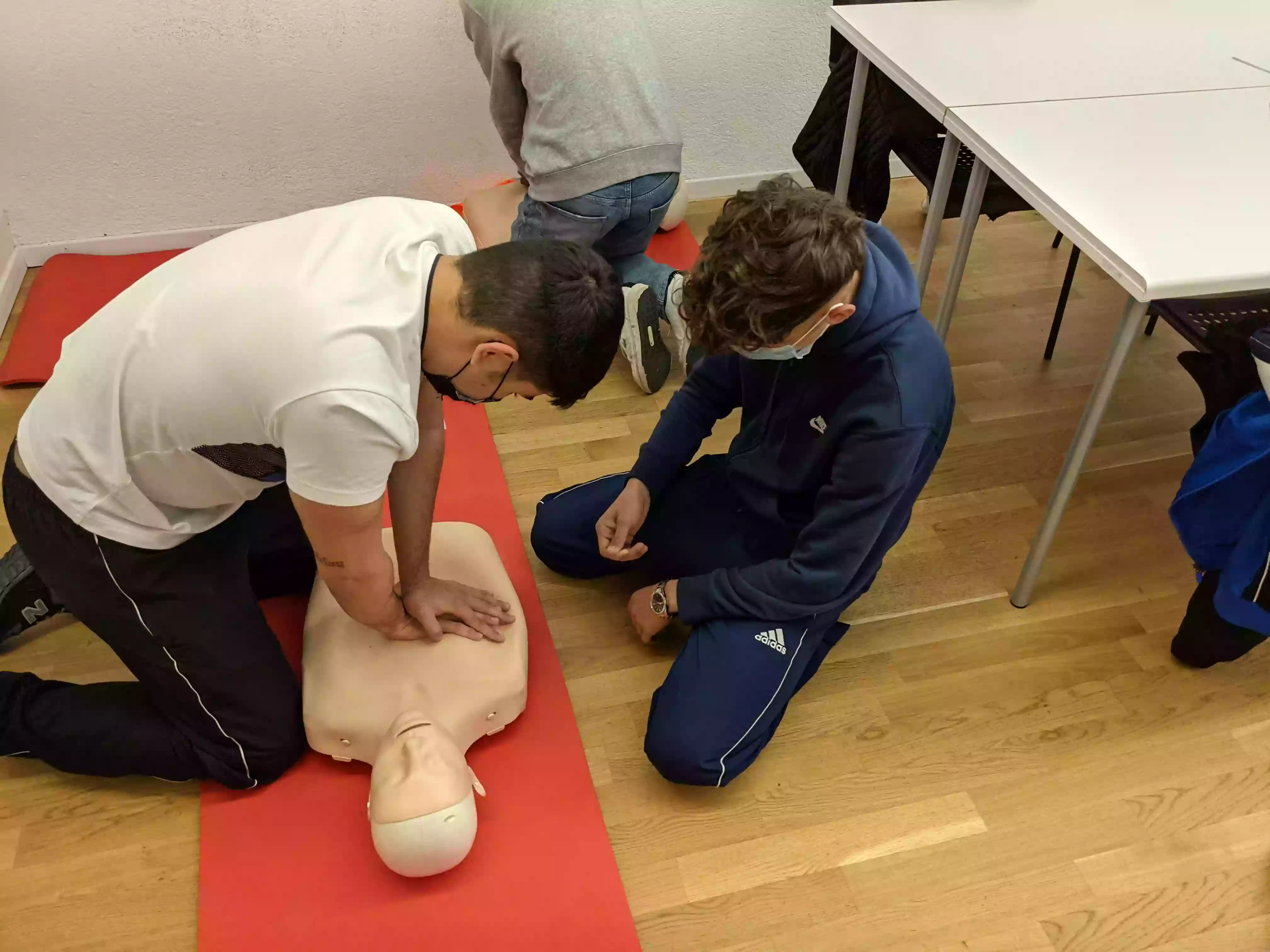 Lifesaver CPR & First Aid