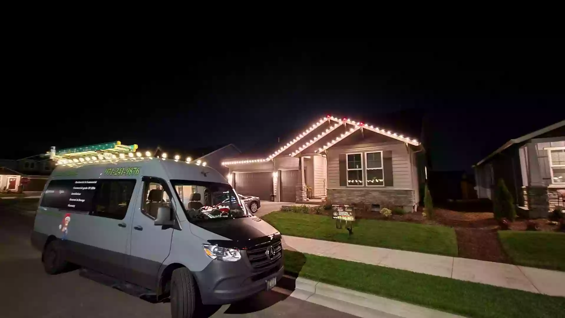 Premium Holiday Lights and Christmas lighting by Virtue Handyman Inc