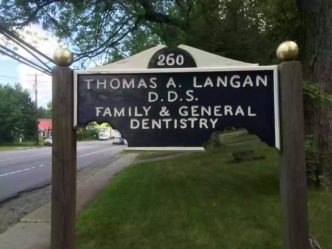 Dr. Thomas Langan