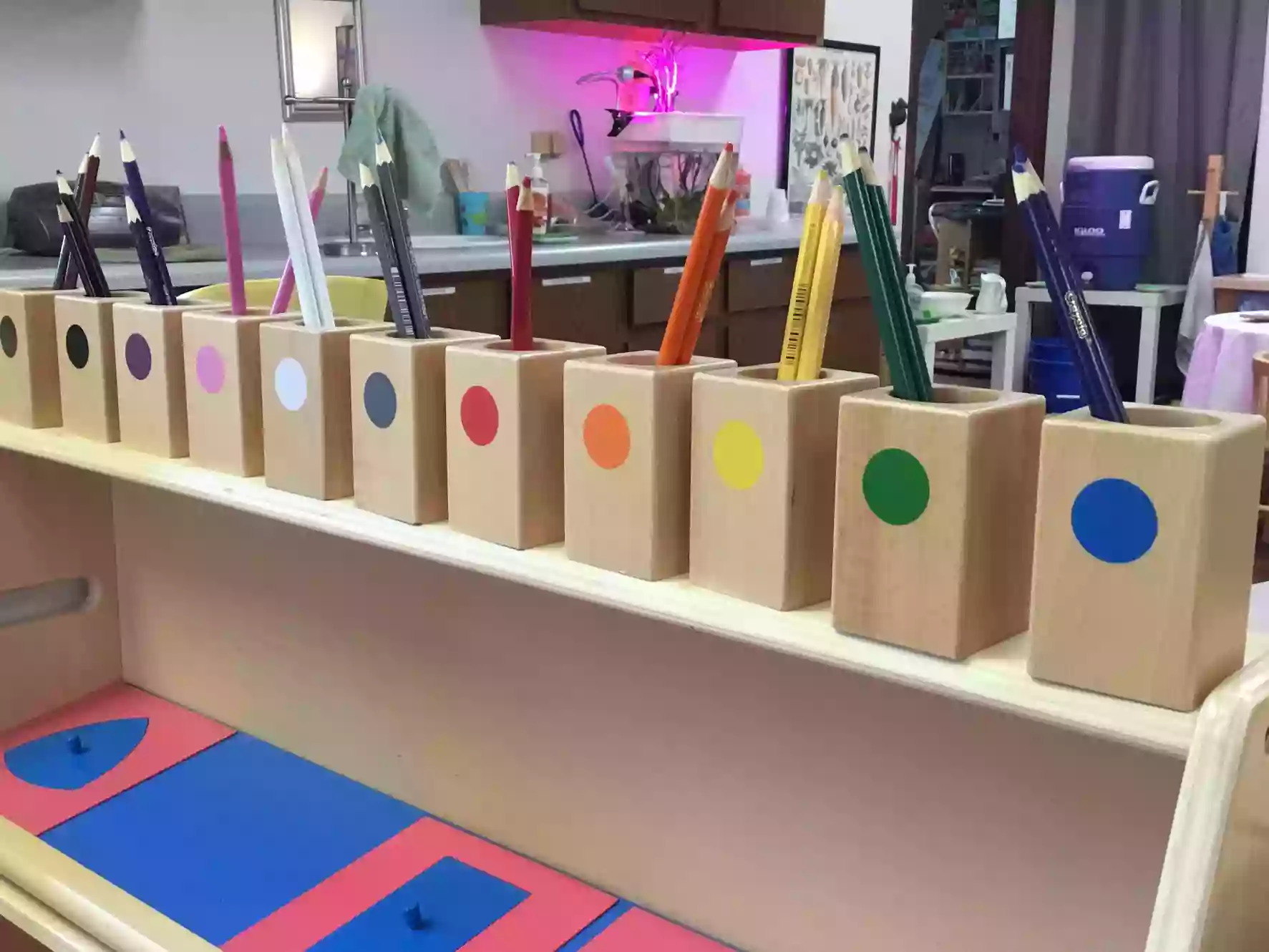 Montessori School For Creative Learning