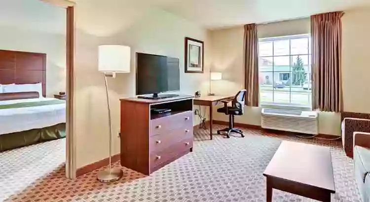 Cobblestone Inn & Suites - Ambridge