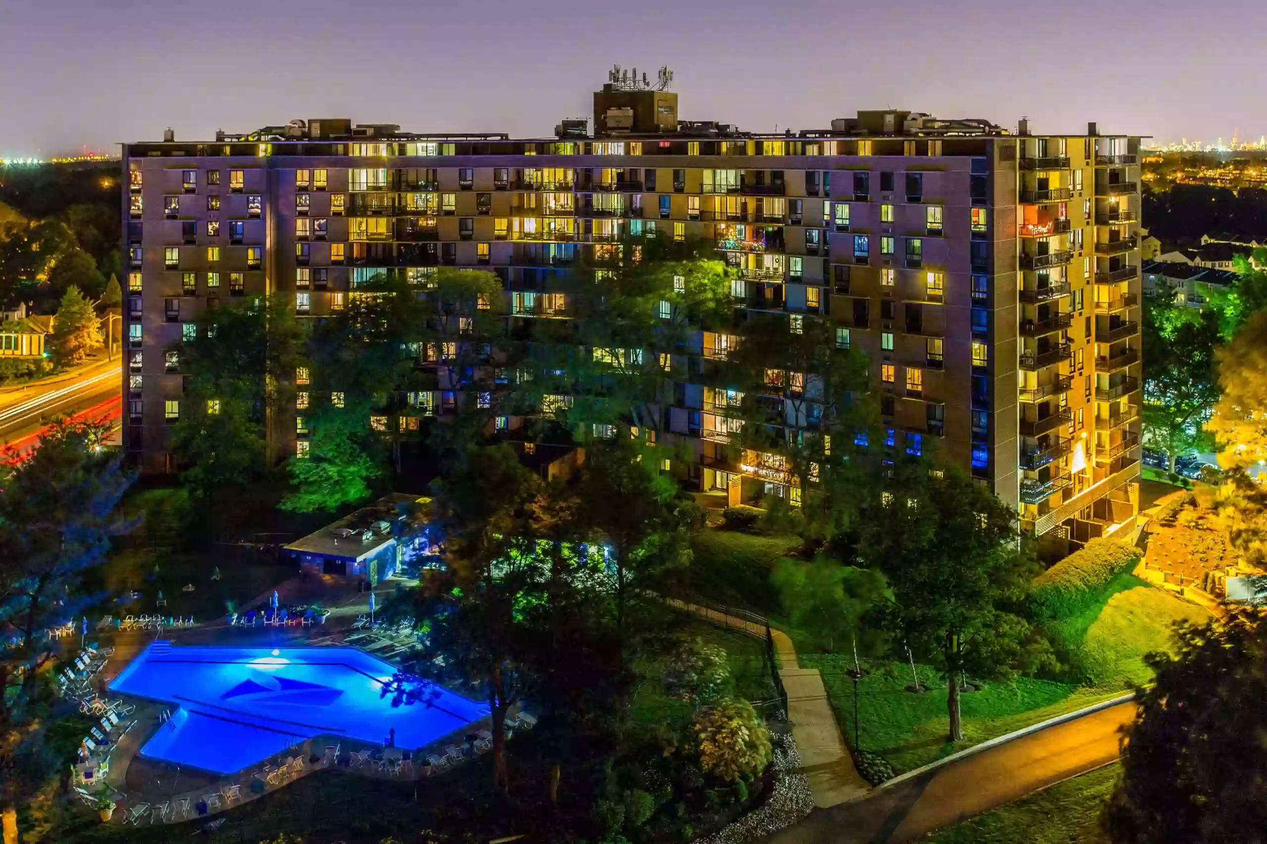 Towers at Wyncote Apartments