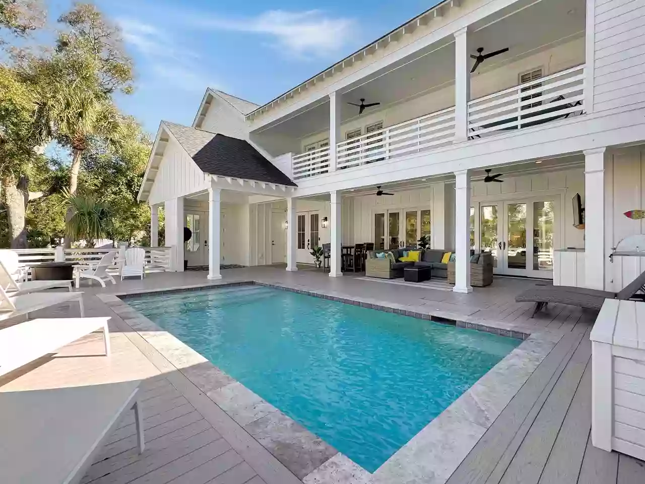 IOP Escapes IOP Life 6 BR Home With Private Pool And Elevator
