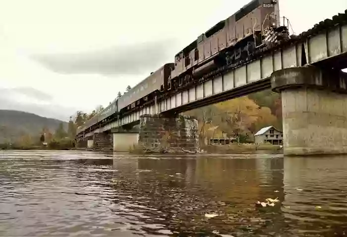 Hiwassee River Scenic Railroad