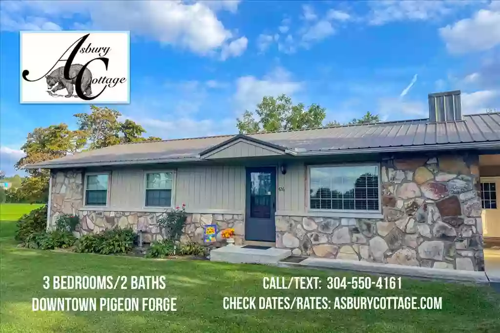 Asbury Cottage - Stone House - Vacation Rental in Pigeon Forge, TN