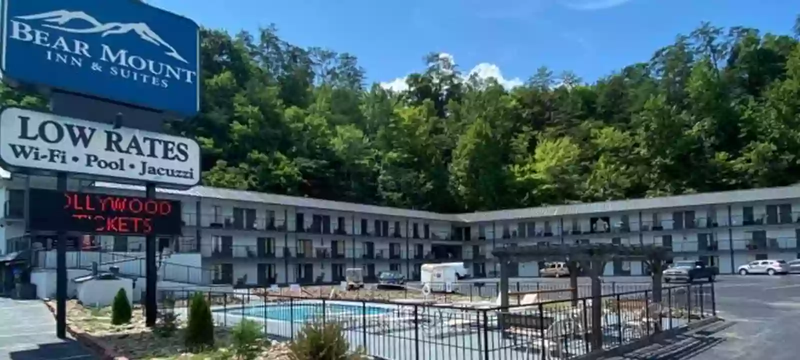 Bear Mount Inn & Suites