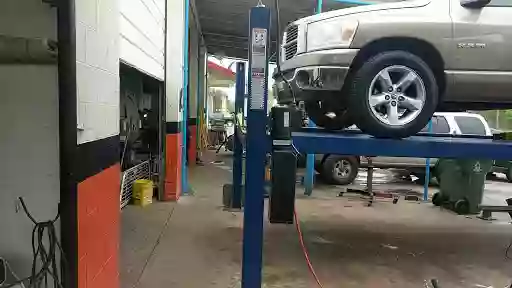 Hector's Muffler Shop