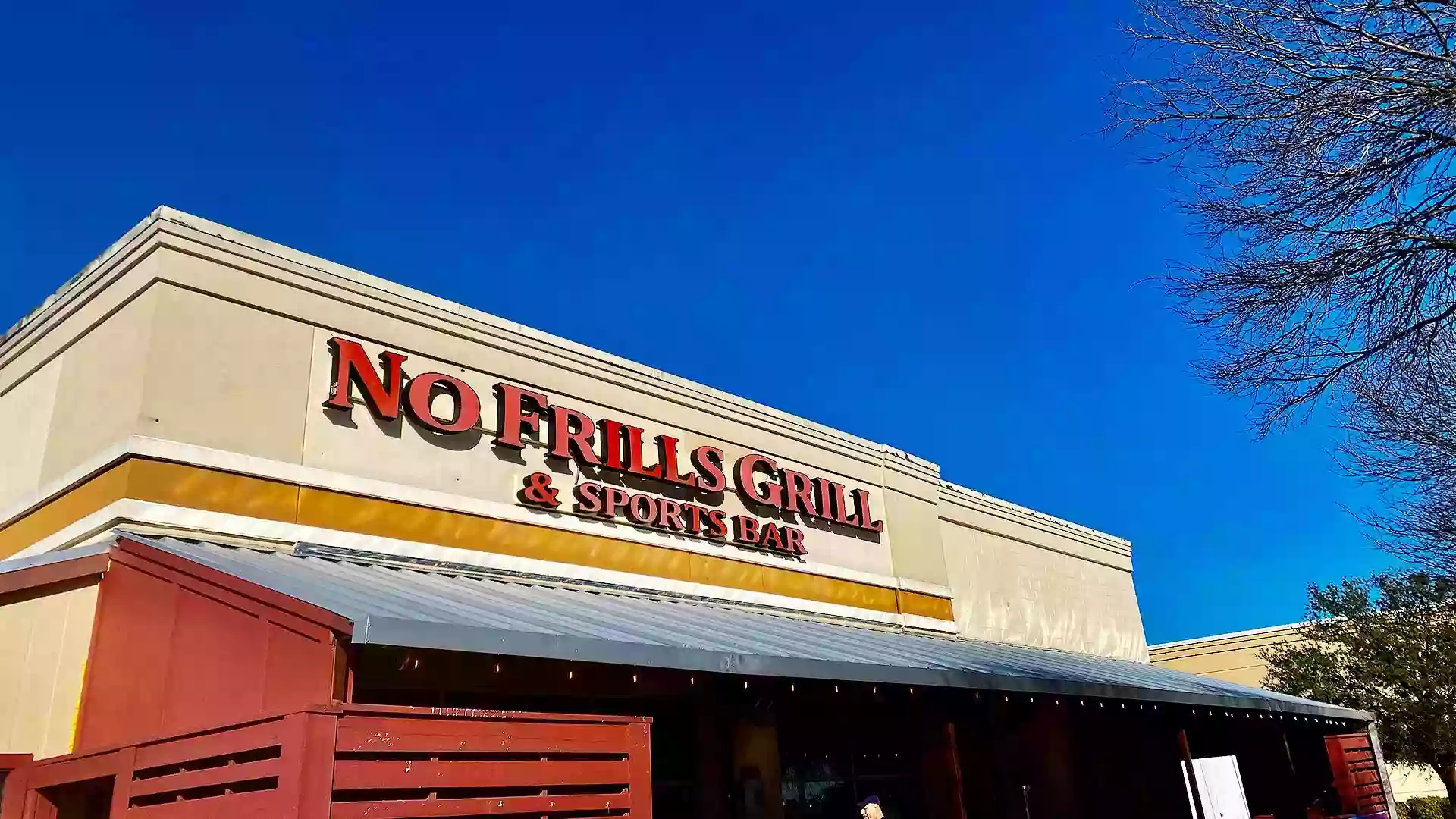 No Frills Grill & Sports Bar - Arlington, TX