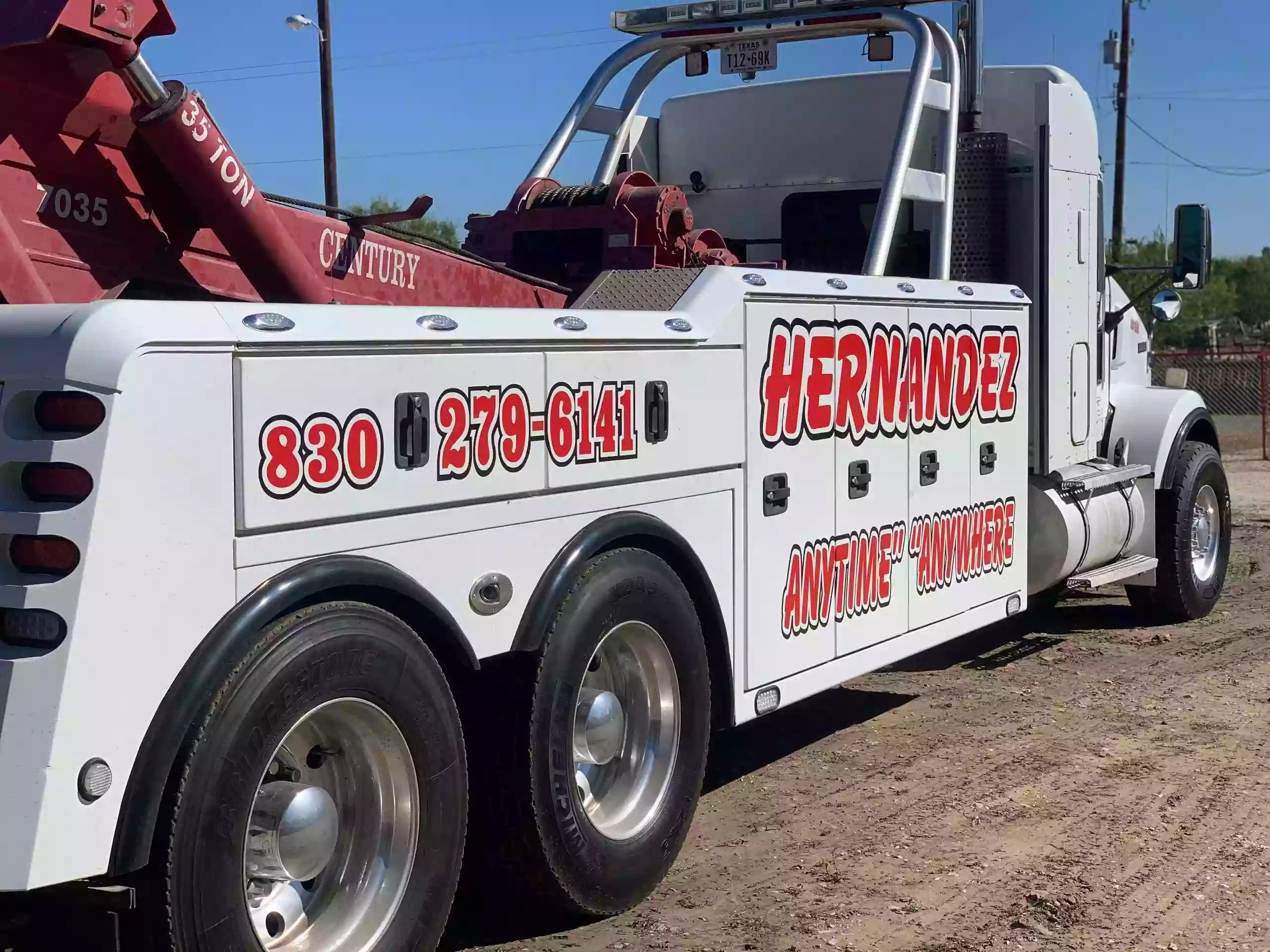 Hernandez Wrecker