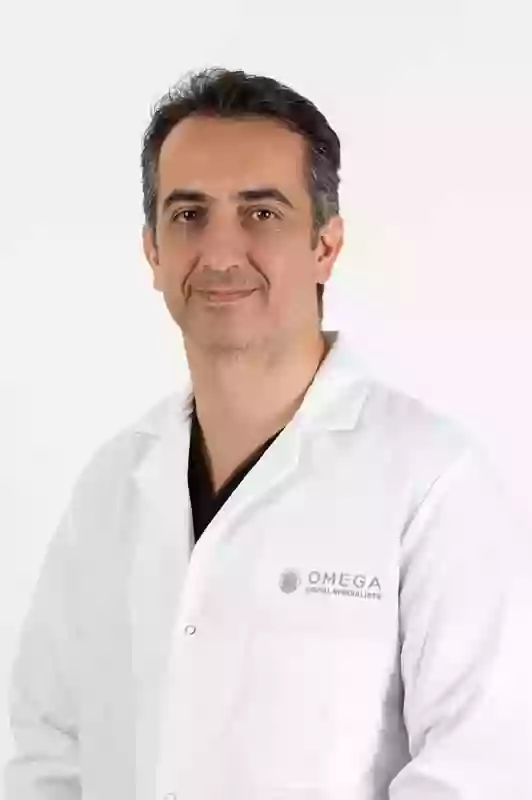 Dr. Pedram Bohluli, DDS