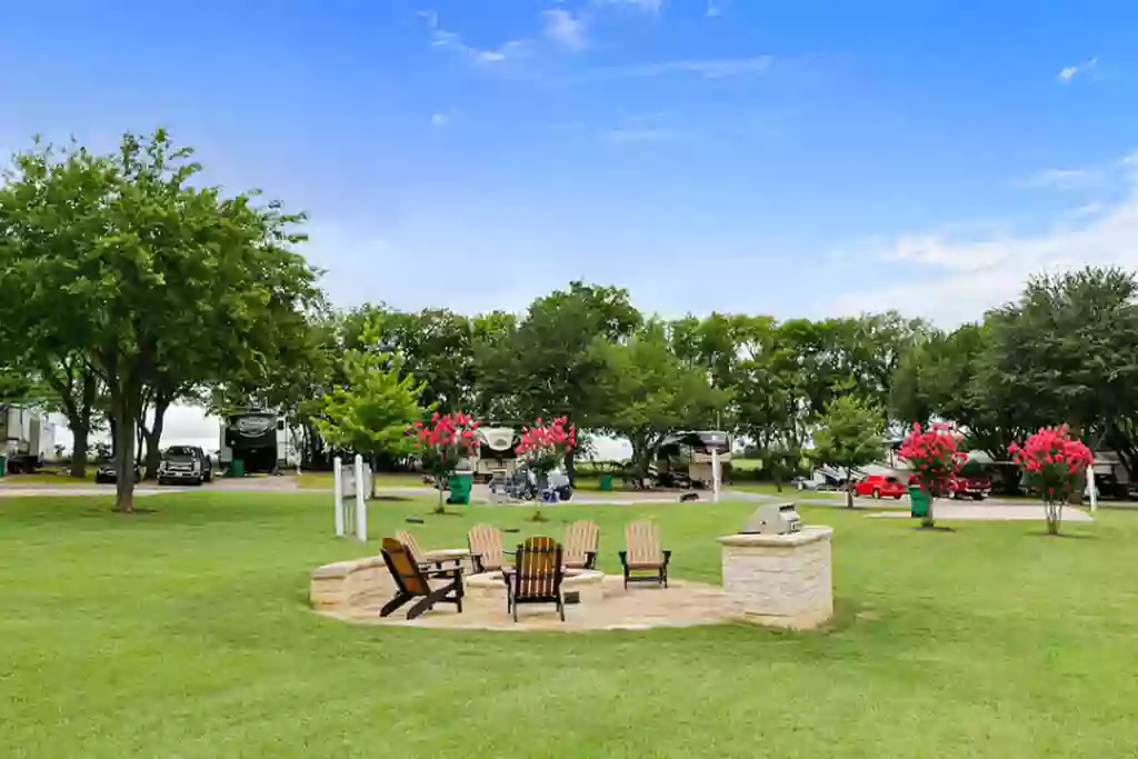 Northlake Village RV Park