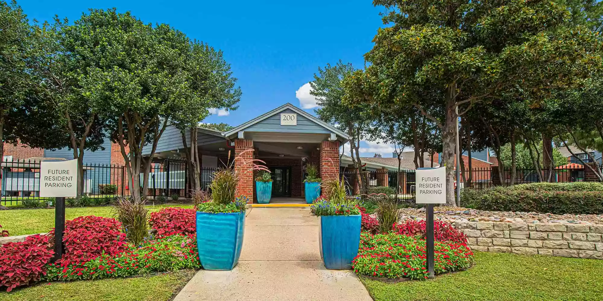 Oaks of Lewisville Apartments