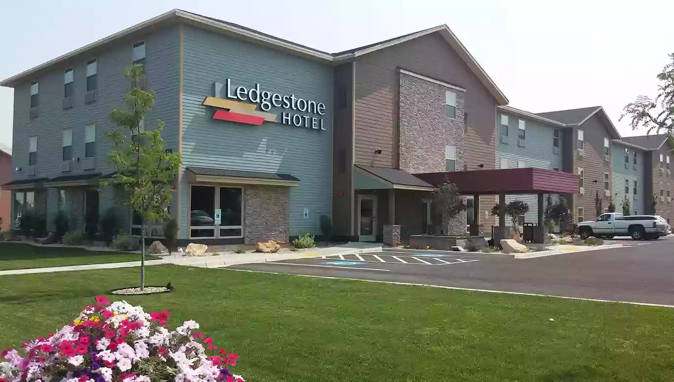 Ledgestone Hotel Vernal