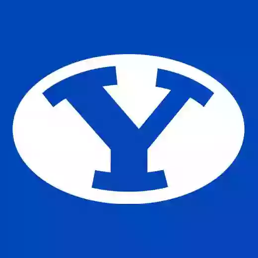 BYU WOMEN'S SWIMMING AND DIVING