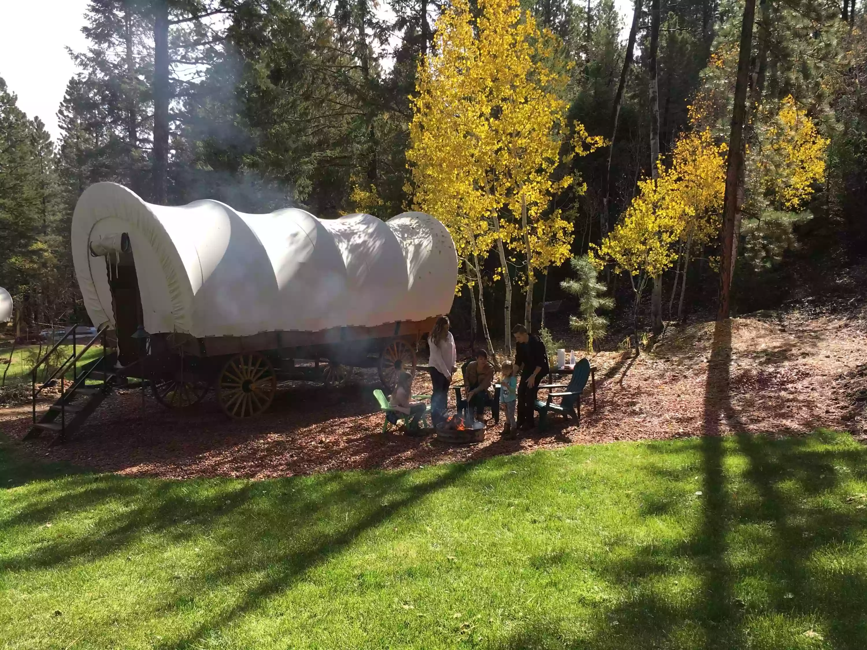 Whispering Pines Covered Wagon Resort