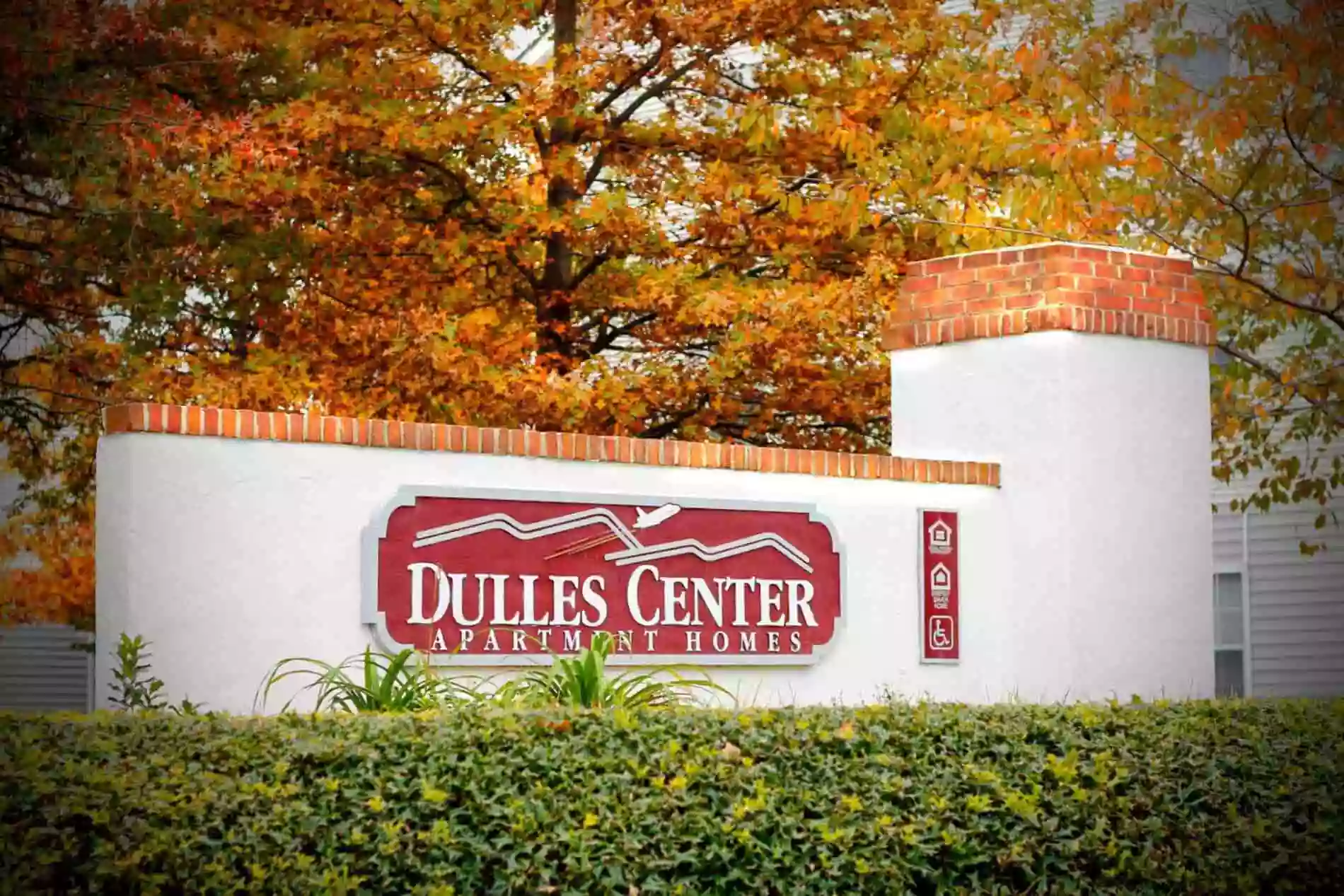 Dulles Center Apartment Homes