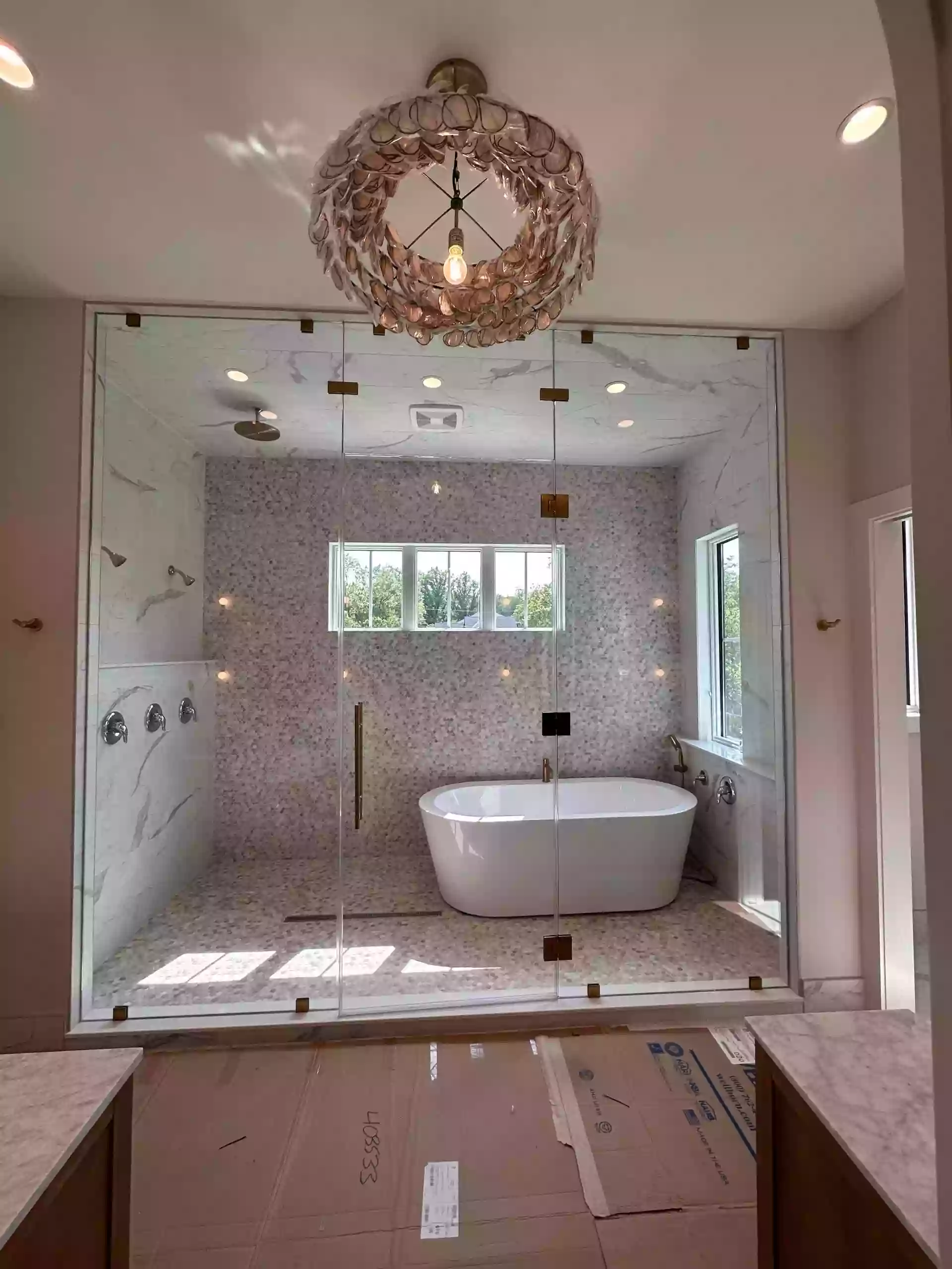 Modern Glass and Shower Doors Inc