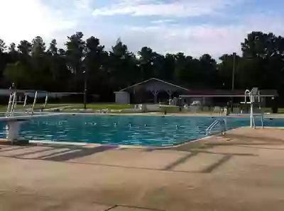 Battlefield Park Swim & Racquet Club