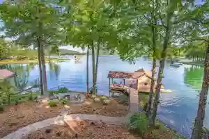 Smith Mountain Lake Vacation Rentals by Vacasa