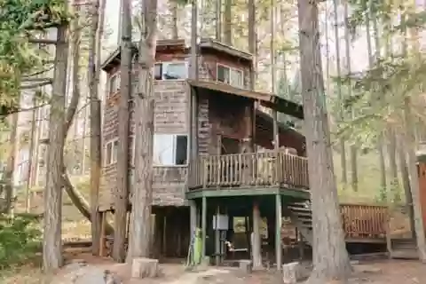 Tree House Tranquil-A-Tree Glamping, Romantic, Vacation, Cabin Rental