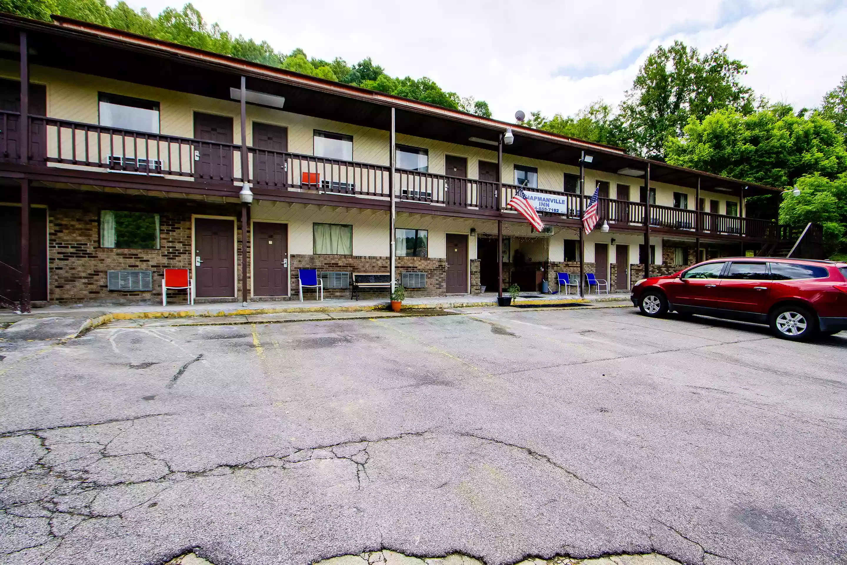 OYO Hotel Chapmanville Inn, WV - Hwy 119