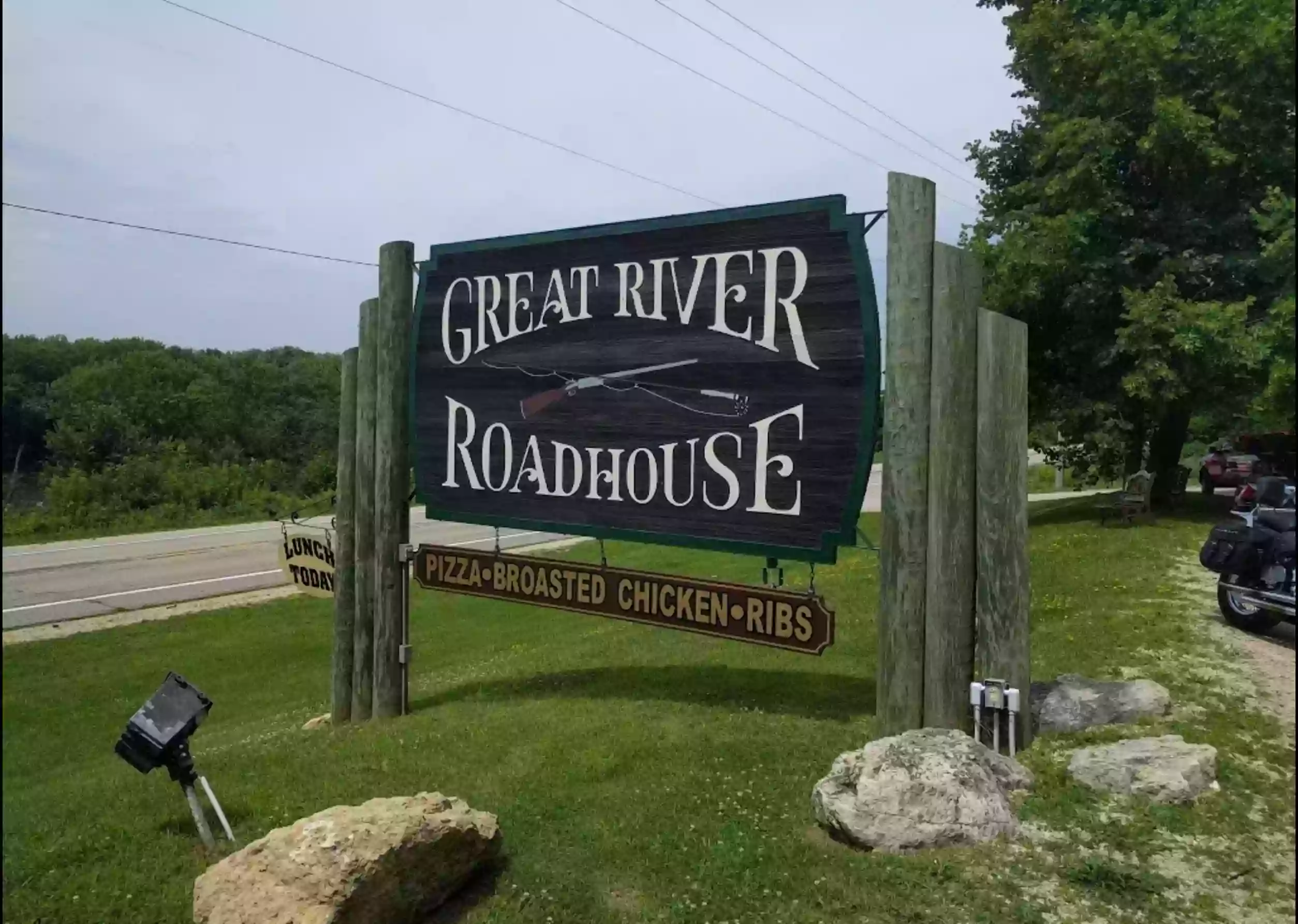 Great River Roadhouse